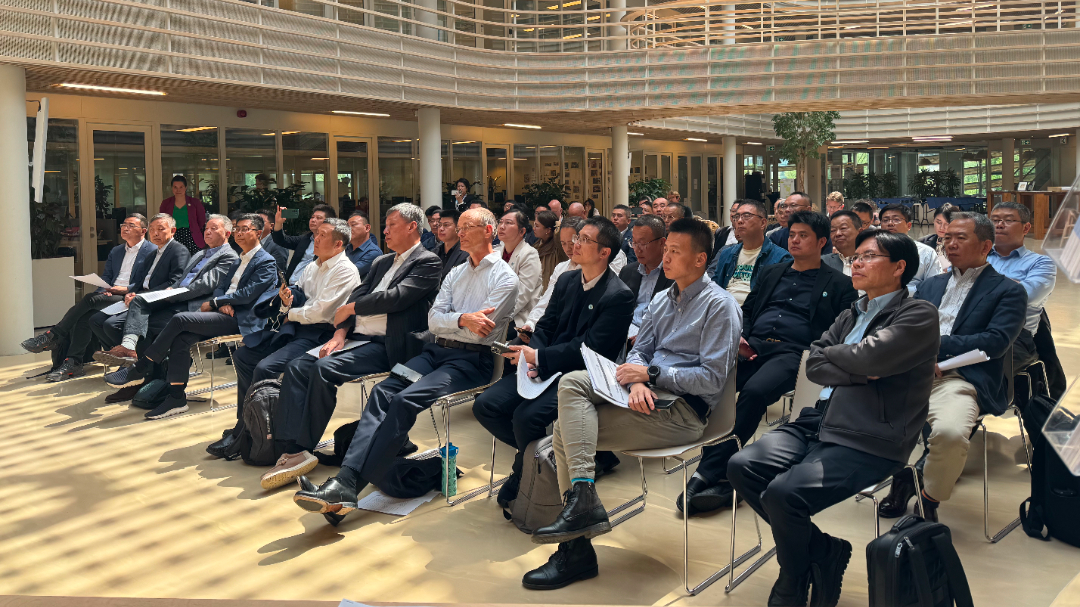 綠日環(huán)境董事長(zhǎng)和總經(jīng)理赴荷蘭開(kāi)展科技學(xué)術(shù)交流活動(dòng)4